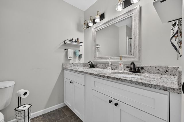 371 Holly Grove Rd, Lewisburg, TN 37091