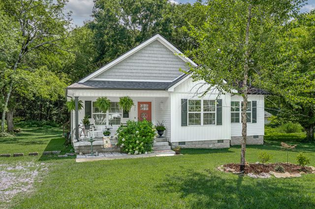 371 Holly Grove Rd, Lewisburg, TN 37091