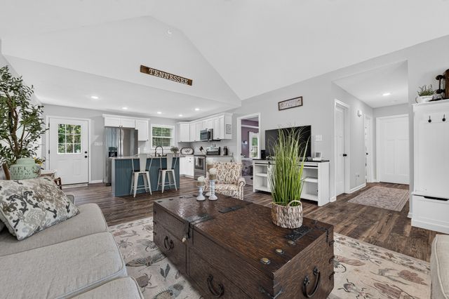 371 Holly Grove Rd, Lewisburg, TN 37091