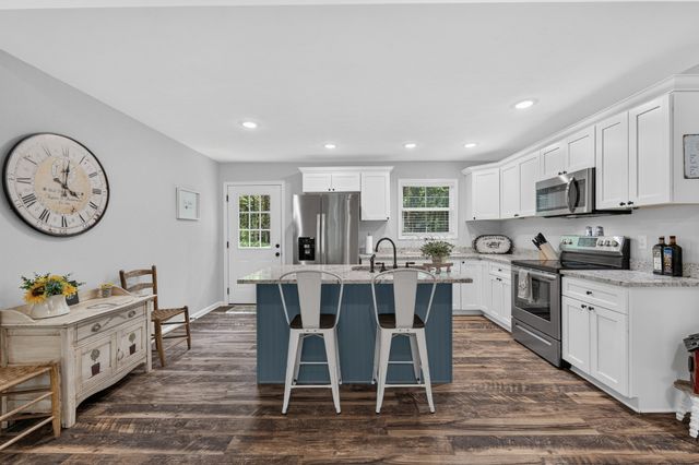 371 Holly Grove Rd, Lewisburg, TN 37091