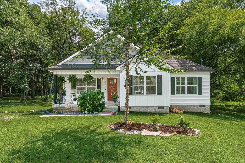 371 Holly Grove Rd, Lewisburg, TN 37091