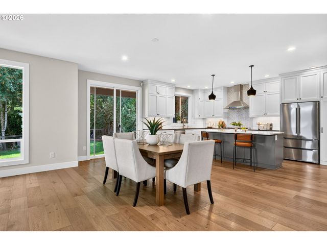 9228 Sw 50TH Ave, Portland, OR 97219