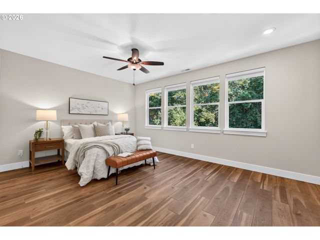 9228 Sw 50TH Ave, Portland, OR 97219