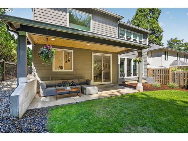 9228 Sw 50TH Ave, Portland, OR 97219