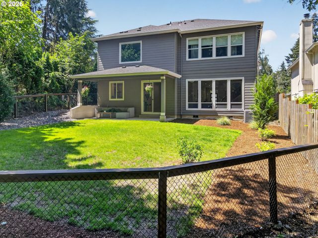9228 Sw 50TH Ave, Portland, OR 97219