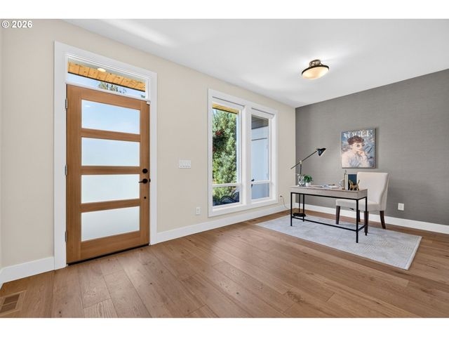 9228 Sw 50TH Ave, Portland, OR 97219
