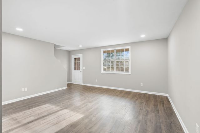 1204 Massman Dr, Nashville, TN 37217