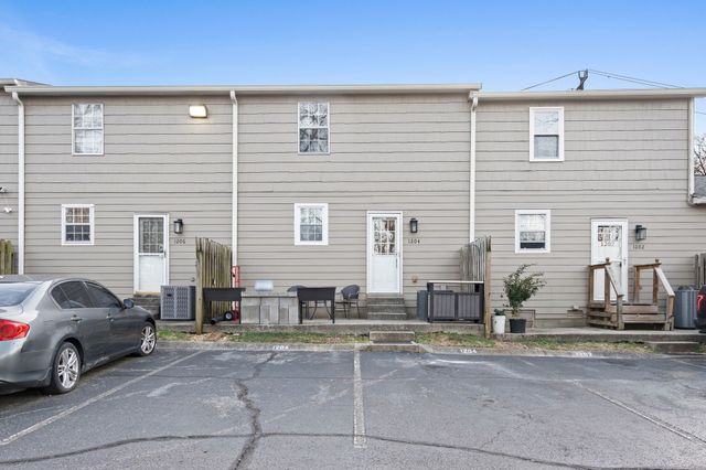 1204 Massman Dr, Nashville, TN 37217