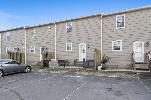 1204 Massman Dr, Nashville, TN 37217