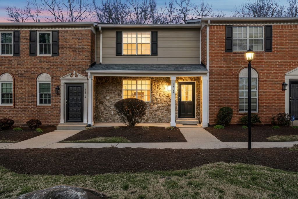 1204 Massman Dr, Nashville, TN 37217