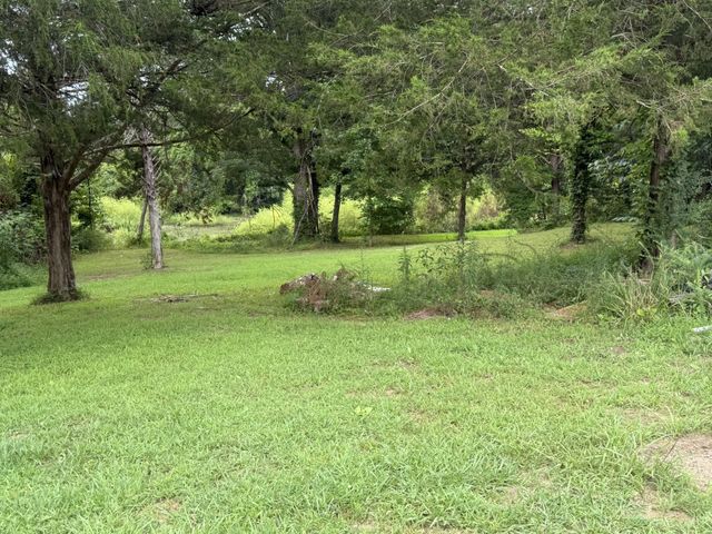 8732 Old State Highway 28, Pikeville, TN 37367