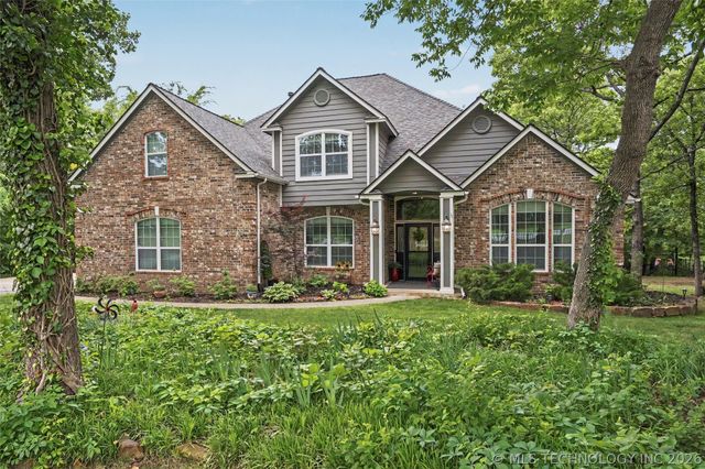9012 S 41st West Avenue, Tulsa, OK 74132