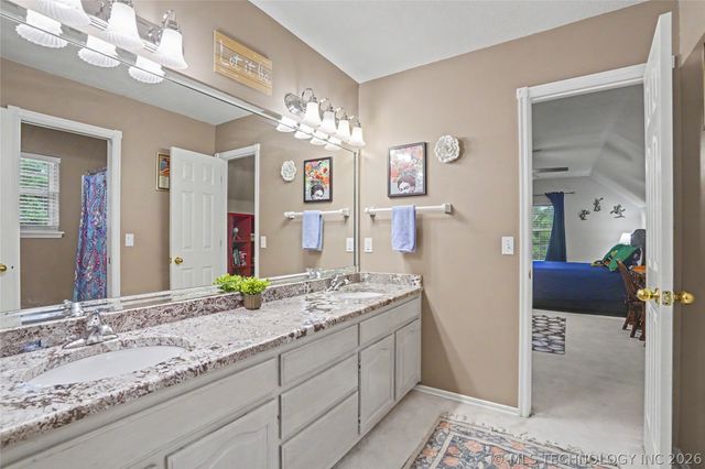 9012 S 41st West Avenue, Tulsa, OK 74132