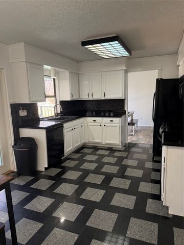 2307 Harrington Court, Euless, TX 76039