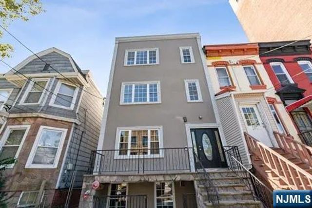 105 Storms Avenue 8001, Jersey City, NJ 07306