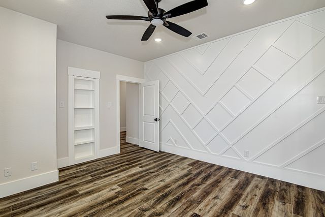 6301 Big Elk Drive, Fort Worth, TX 76140