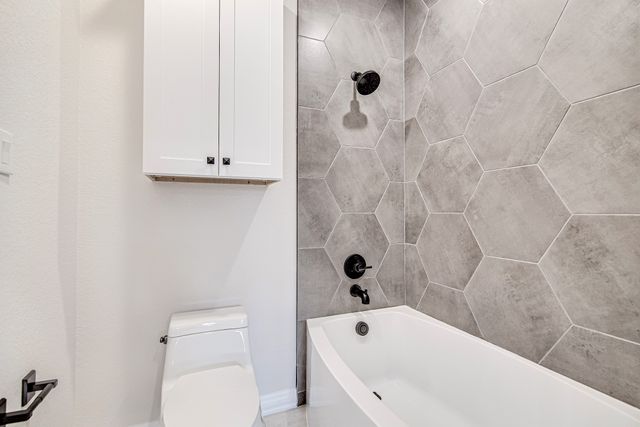 6301 Big Elk Drive, Fort Worth, TX 76140