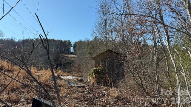207 Receptive Drive 29, Glenville, NC 28736