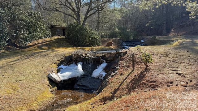 207 Receptive Drive 29, Glenville, NC 28736