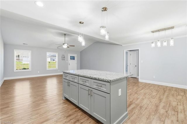 109 Brooke Ridge Drive, Thomasville, NC 27360