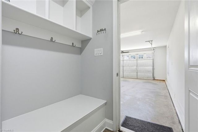 109 Brooke Ridge Drive, Thomasville, NC 27360