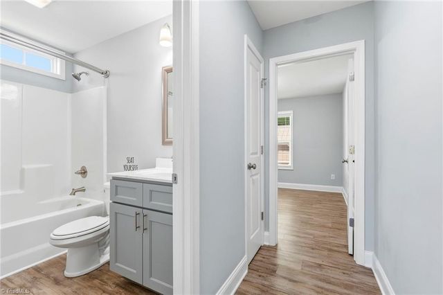 109 Brooke Ridge Drive, Thomasville, NC 27360
