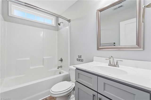 109 Brooke Ridge Drive, Thomasville, NC 27360