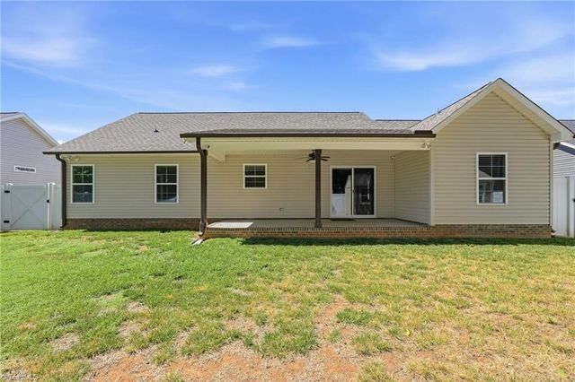 109 Brooke Ridge Drive, Thomasville, NC 27360