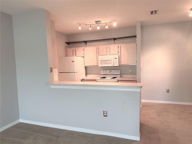 5475 VINELAND ROAD 8304, Orlando, FL 32811