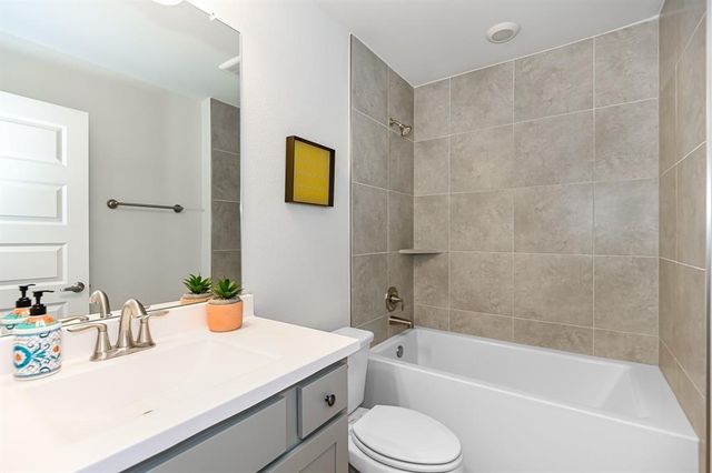 2501 Mar Vista Lane, Texas City, TX 77568