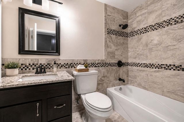 2115 121st Street, Blue Island, IL 60406