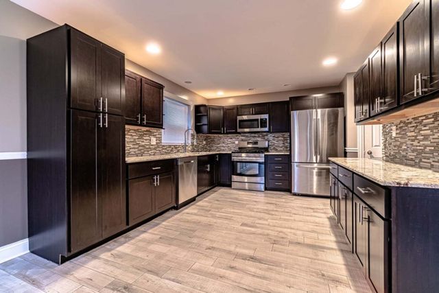 2115 121st Street, Blue Island, IL 60406