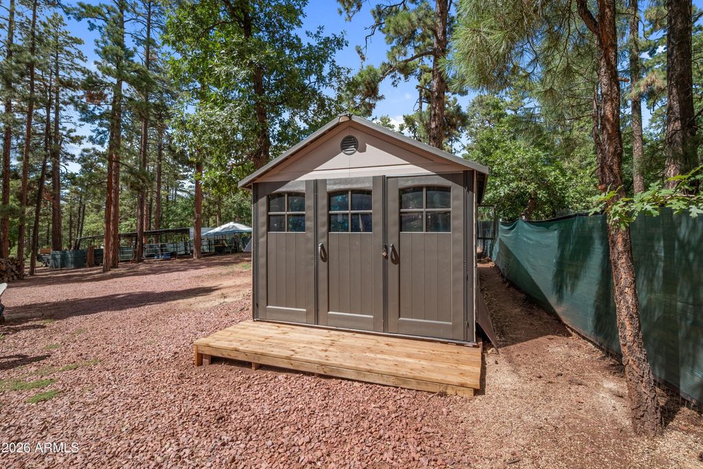 Image 20 of property listing at 1659 MORMON Road, Happy Jack, AZ 86024
