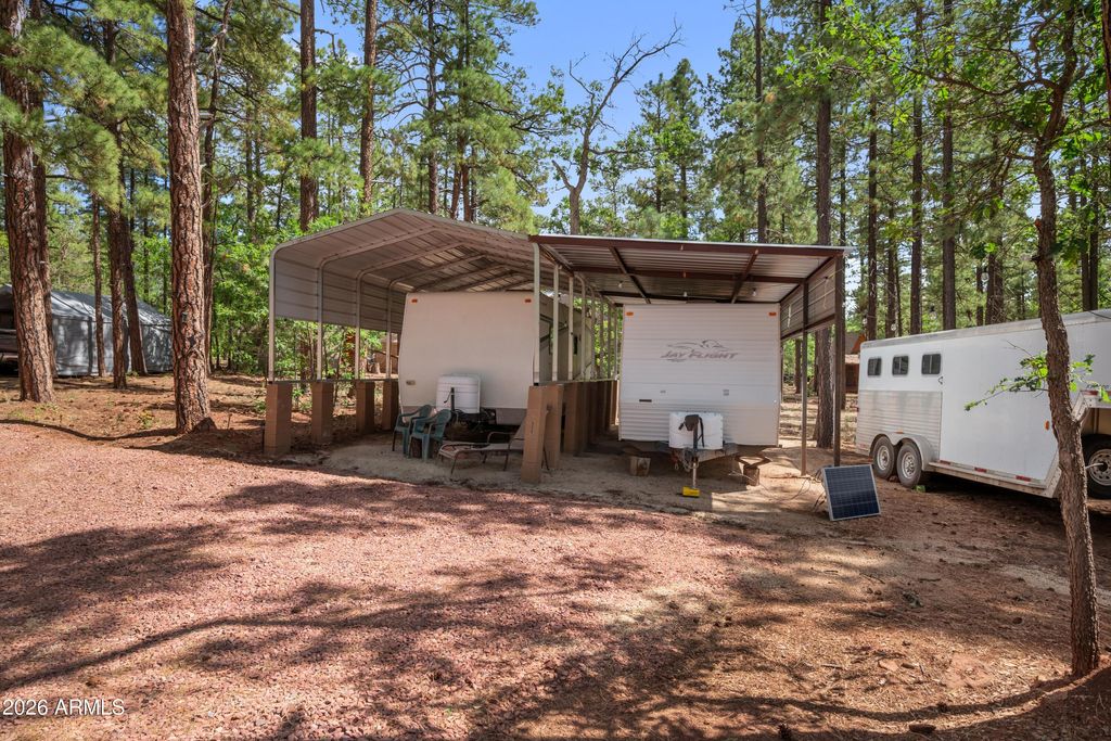 Image 5 of property listing at 1659 MORMON Road, Happy Jack, AZ 86024