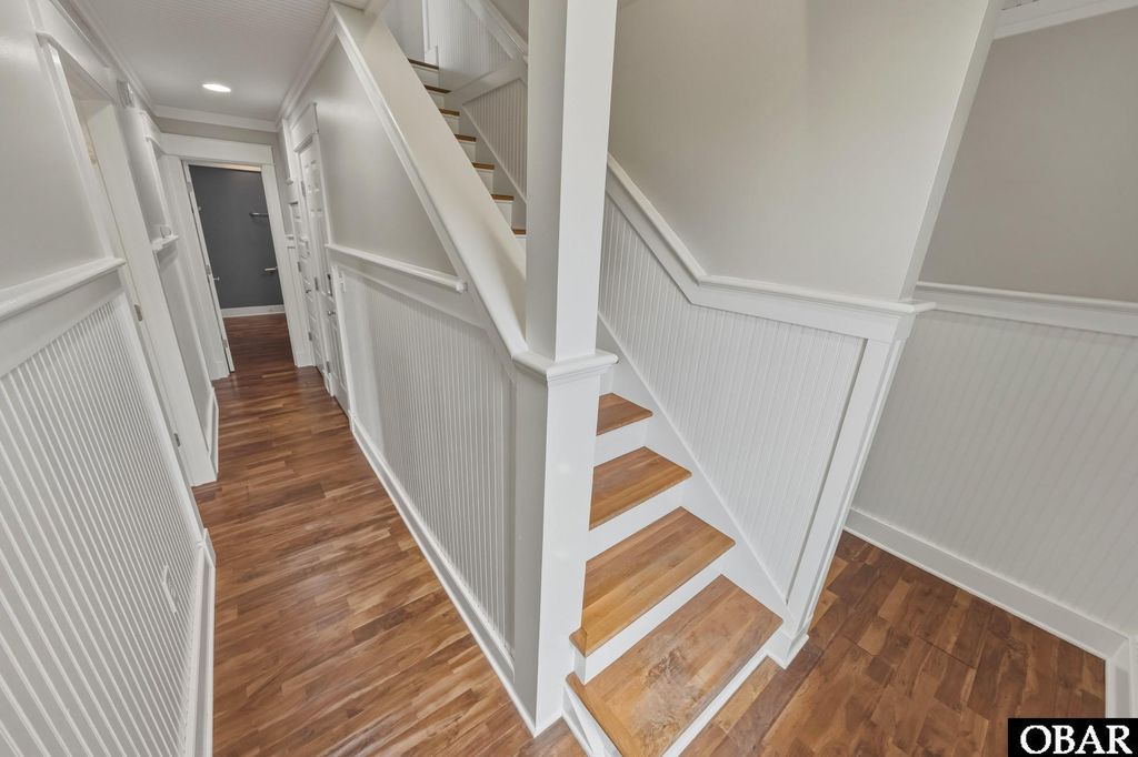 Image 31 of property listing at 12 Fourth Avenue Lot 19, Southern Shores, NC 27949