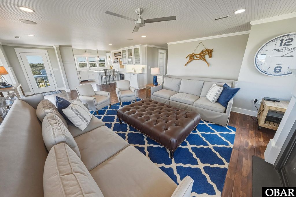 Image 7 of property listing at 12 Fourth Avenue Lot 19, Southern Shores, NC 27949