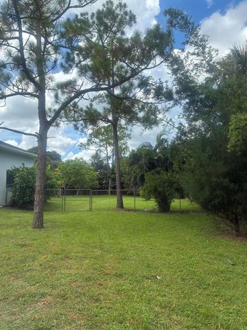 8264 Palomino Drive, Lake Worth, FL 33467