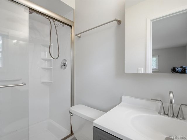 2387 Sanders Place, Bloomfield Hills, MI 48302