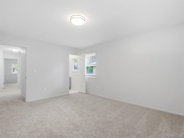 2387 Sanders Place, Bloomfield Hills, MI 48302