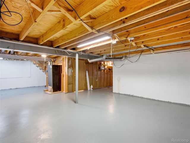 2387 Sanders Place, Bloomfield Hills, MI 48302