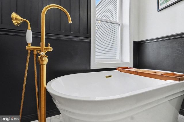 2530 W GIRARD AVE, Philadelphia, PA 19130