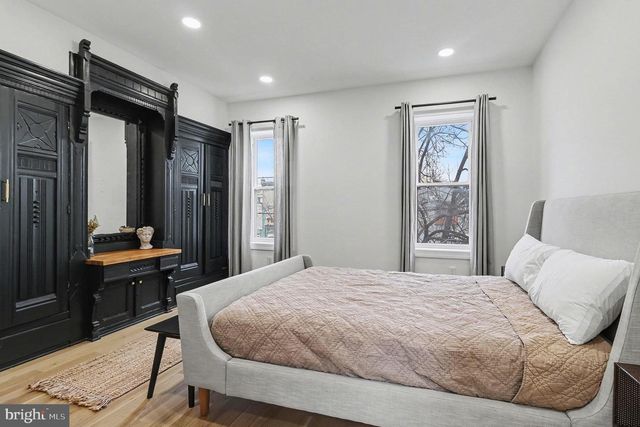 2530 W GIRARD AVE, Philadelphia, PA 19130