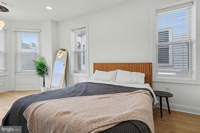 2530 W GIRARD AVE, Philadelphia, PA 19130