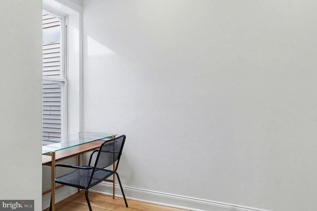 2530 W GIRARD AVE, Philadelphia, PA 19130