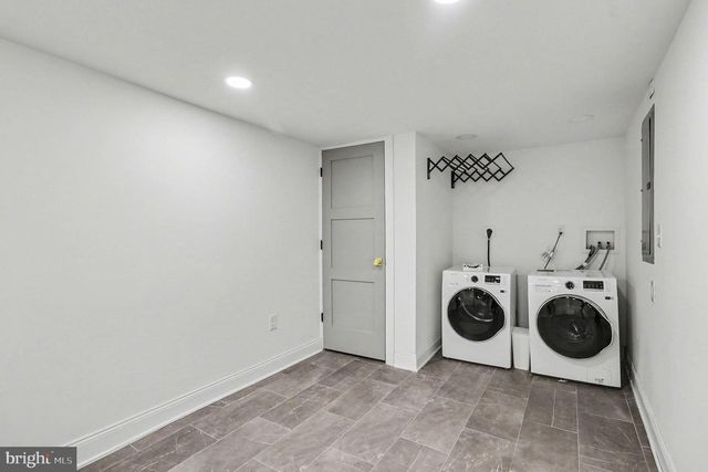 2530 W GIRARD AVE, Philadelphia, PA 19130