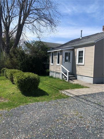 9 Palmer Avenue, Warren, RI 02885