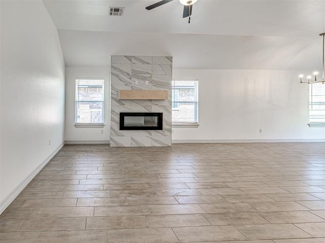 7700 Three Woods Lane, Yukon, OK 73099