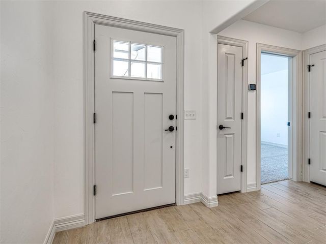 7700 Three Woods Lane, Yukon, OK 73099