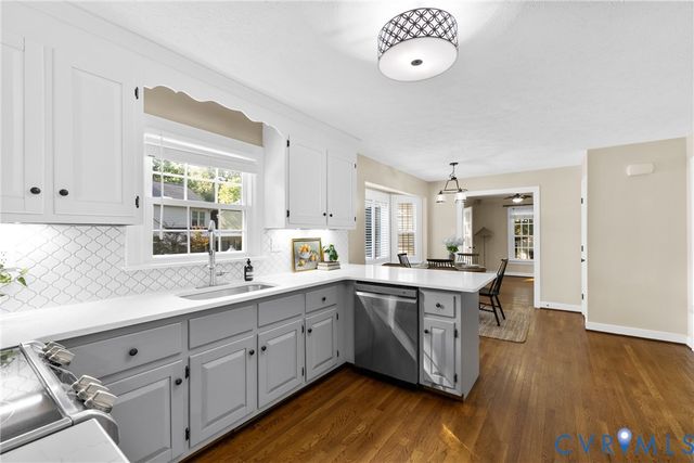 10274 Matthews Grove Ln, Mechanicsville, VA 23116