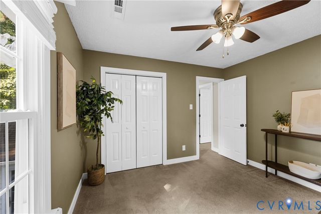 10274 Matthews Grove Ln, Mechanicsville, VA 23116
